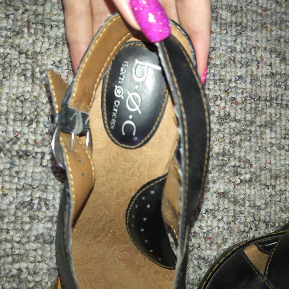 9 B.O.C. Born Concept black wedge heel cross strap leather sandal - Picture 9 of 13